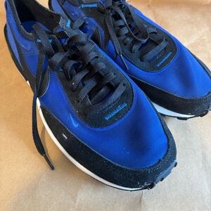 Nike Men's Black and Blue Sneakers